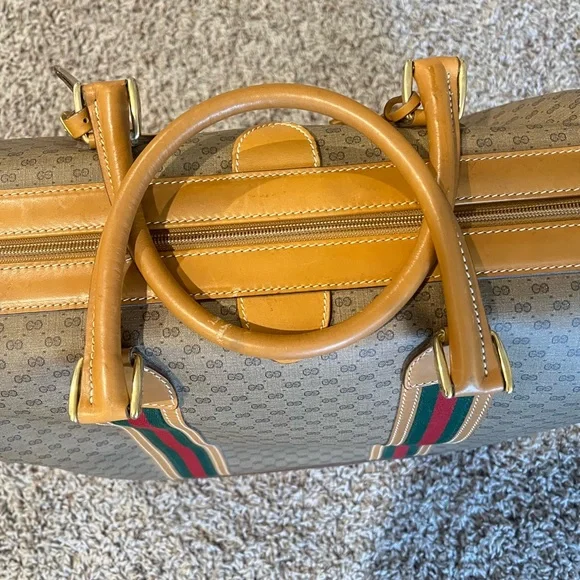 GUCCI Logo Sherry GG Pattern Travel Hand Bag (Vintage, Large) - Picture 2 of 7